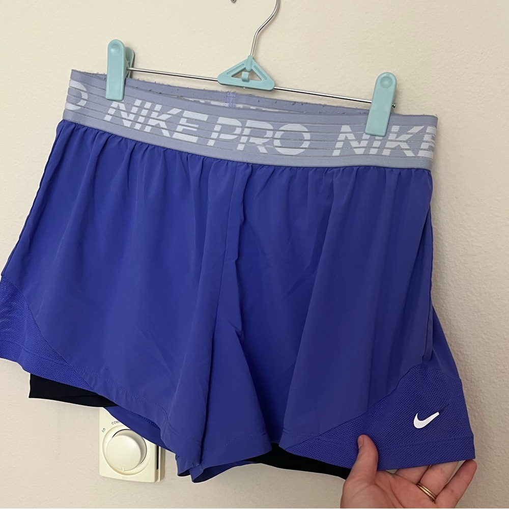 Nike Pro Women’s Athletic Shorts Size L